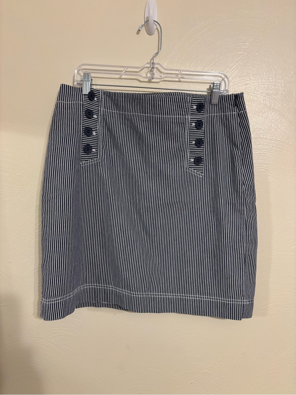 Talbots Size 12 Navy White Pinstripe Button Detail Stretch Skirt